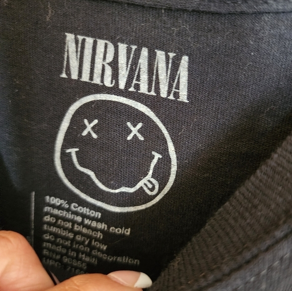 Nirvana band tee size small - Picture 2 of 4